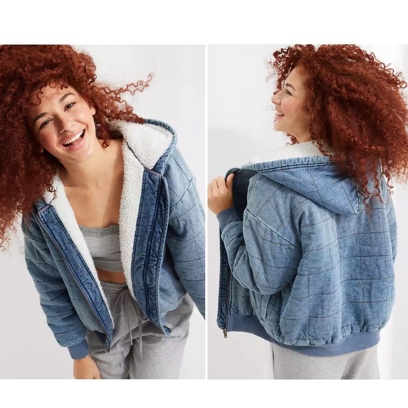 aerie Jackets & Blazers - ARRIE, quilted denim lined puffer jacket!!